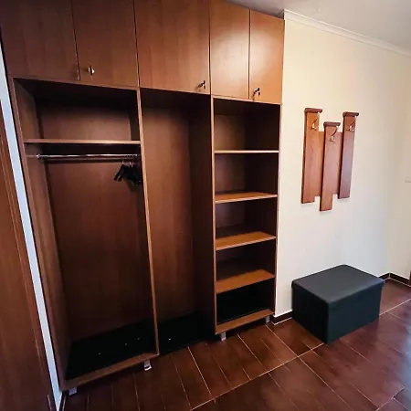 Mountain Cedar Pine 1 Bedroom Near Gondola アパート *