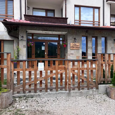 Mountain Cedar Pine 1 Bedroom Near Gondola