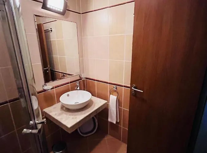 Mountain Cedar Pine 1 Bedroom Near Gondola Apartment