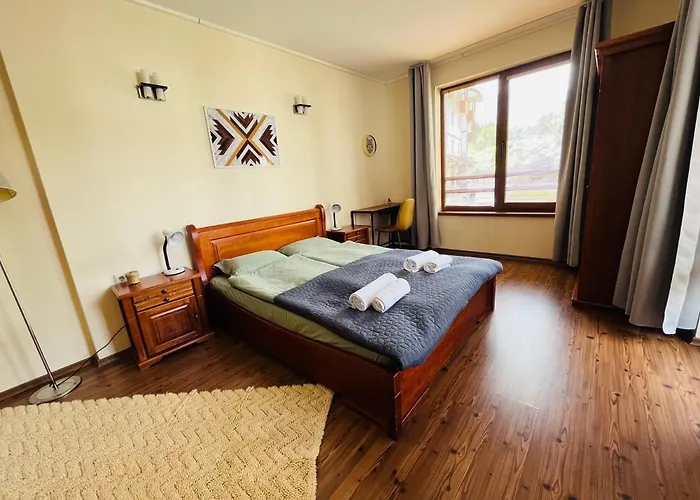 Mountain Cedar Pine 1 Bedroom Near Gondola *